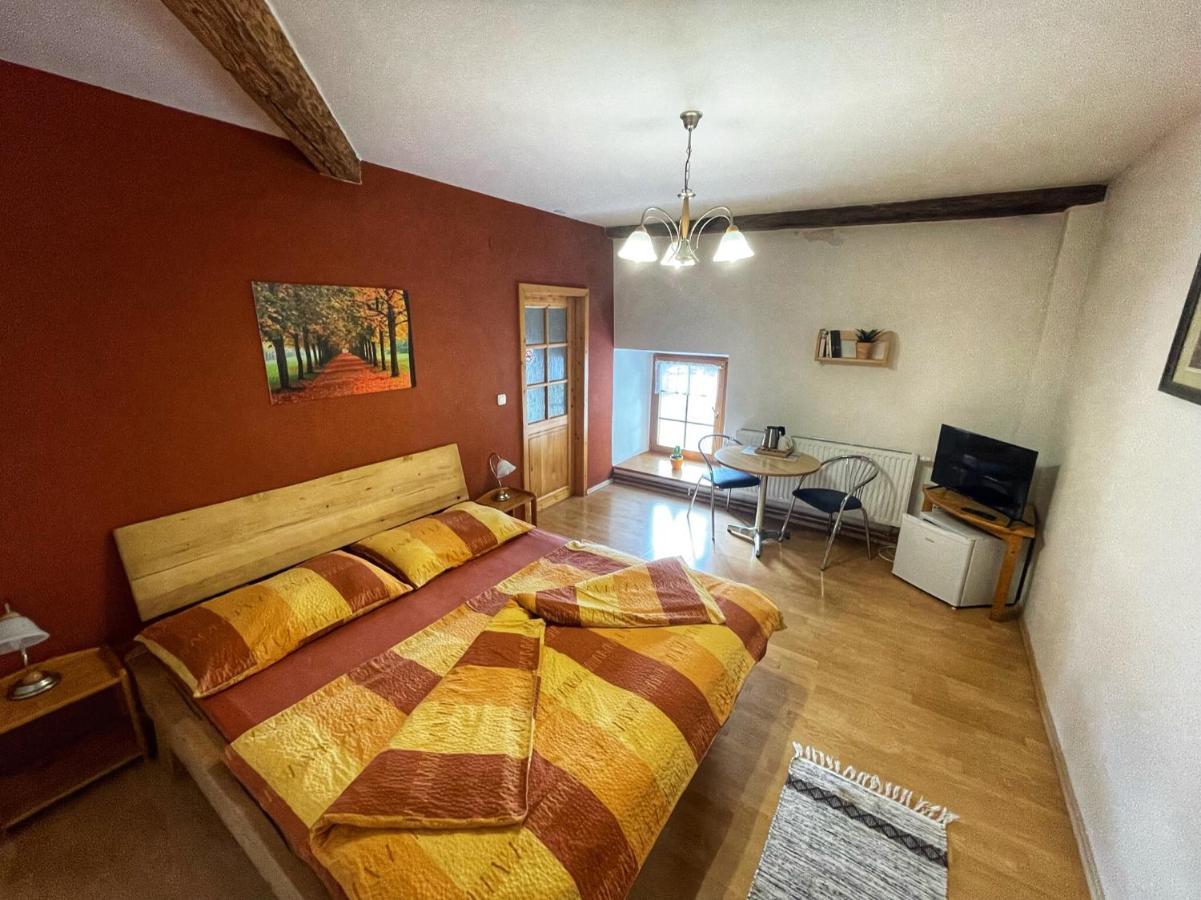 Pension U Kohoutu Horni Plana Exterior foto